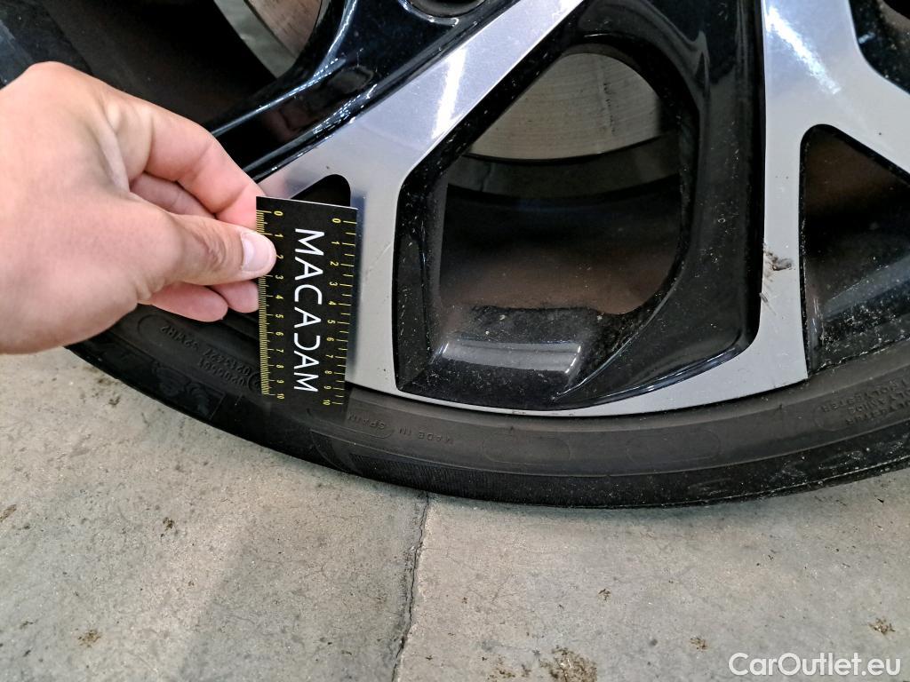  Land Rover  Discovery TOYOTA C-HR / 2016 / 5P / SUV 2.0 HYBRIDE 184 COLLECTION #13