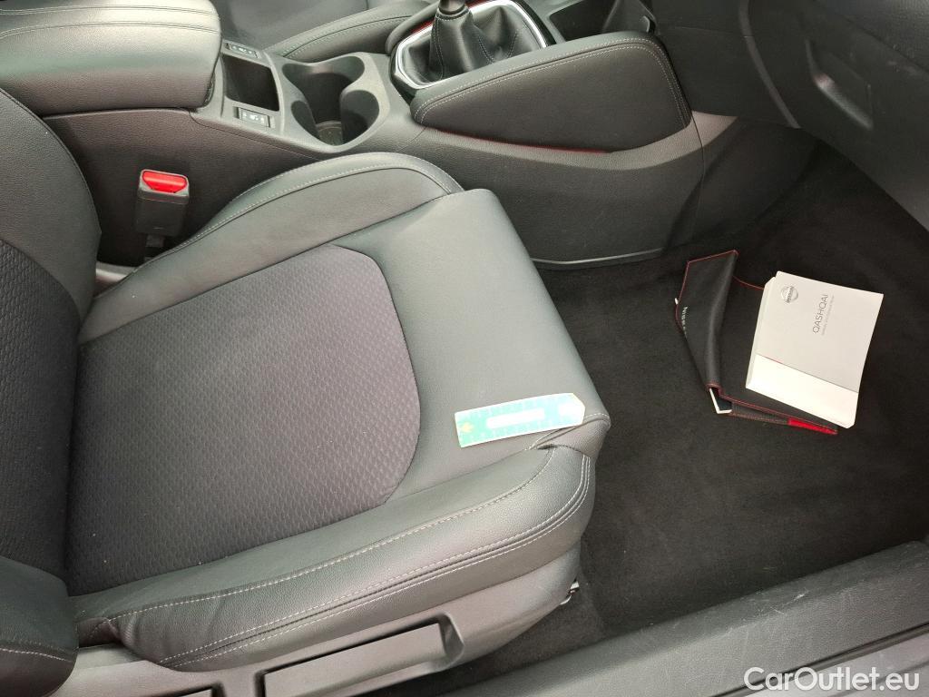  Nissan  Qashqai NISSAN  / 2017 / 5P / Crossover 1.3 DIG-T 140 Tekna #15