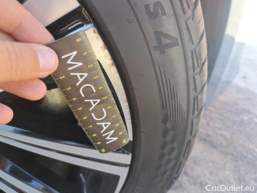  Toyota  Corolla TOYOTA  / 2018 / 5P / Berline Hybride 184h Design #39