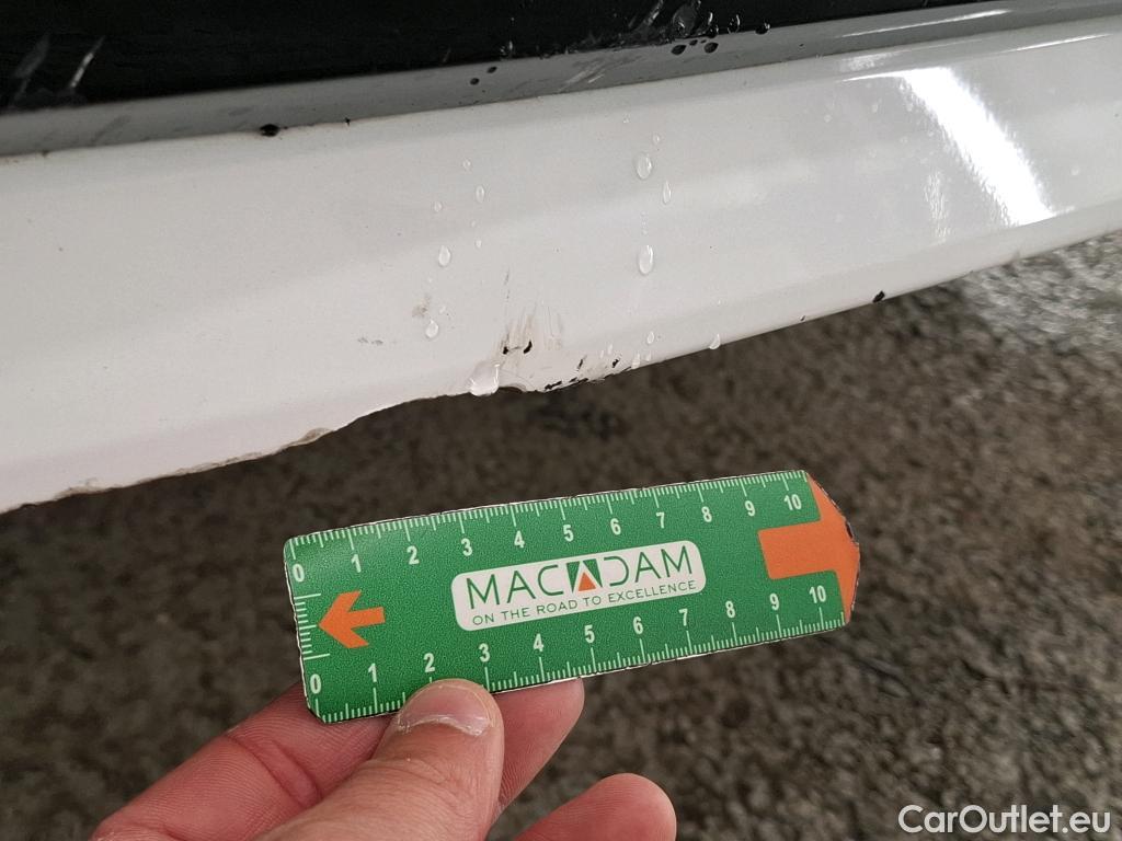  Toyota  Corolla TOYOTA  / 2018 / 5P / Berline Hybride 122h Dynamic Business #3