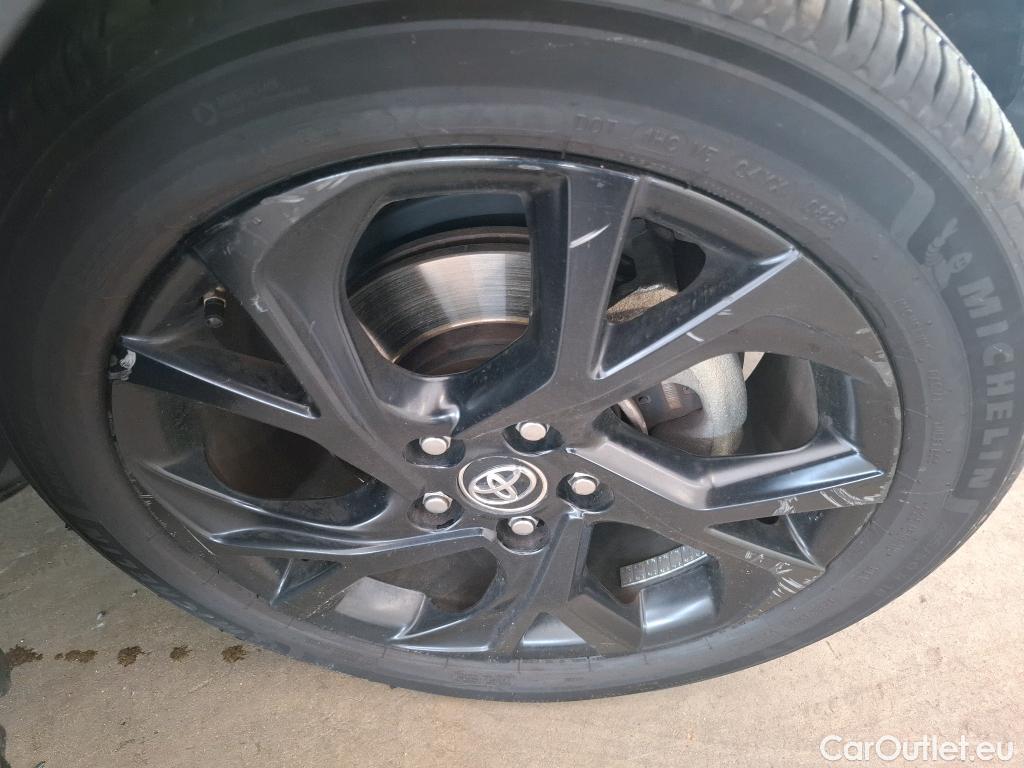  Toyota  C-HR TOYOTA  / 2016 / 5P / SUV 1.8 HYBRIDE 122 GRAPHIC #43