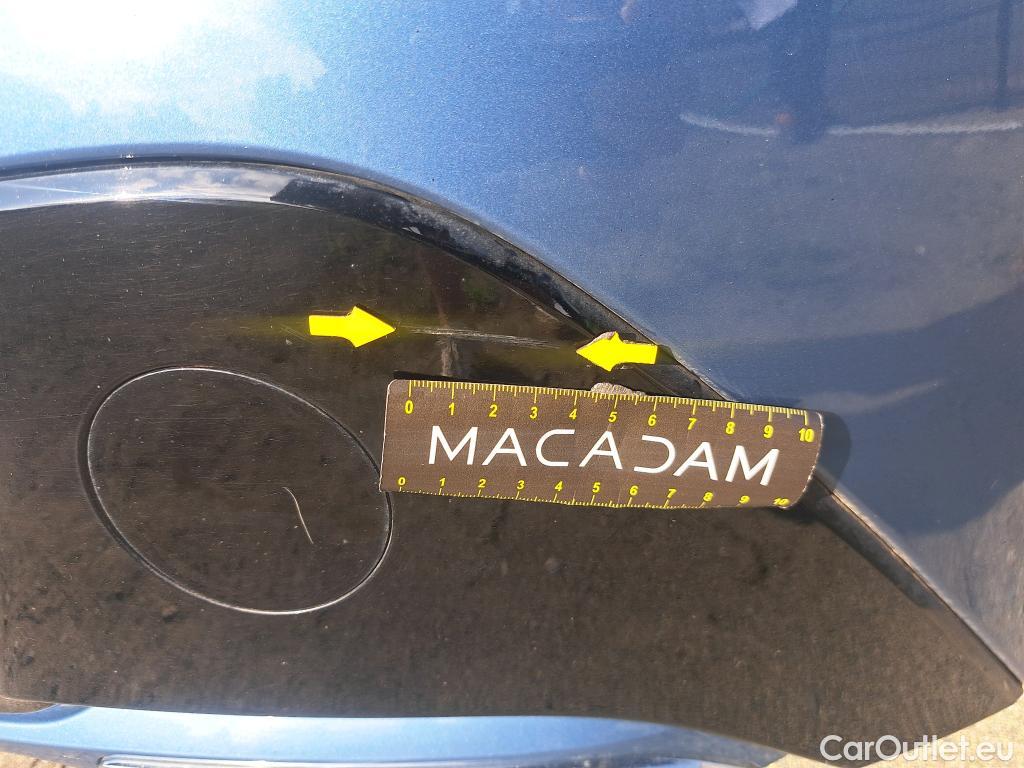  Toyota  Corolla TOYOTA  / 2018 / 5P / Berline Hybride 184h Design #48