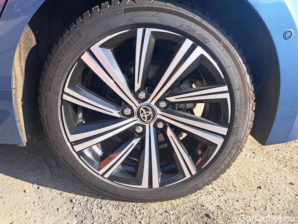  Toyota  Corolla TOYOTA  / 2018 / 5P / Berline Hybride 184h Design #33