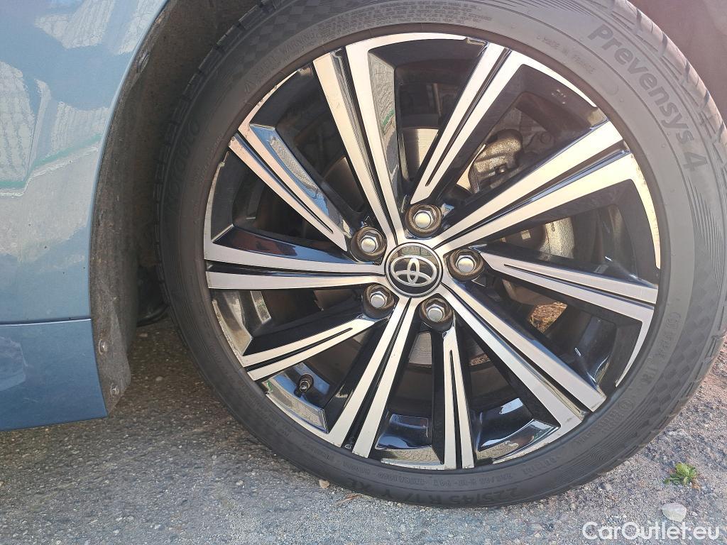  Toyota  Corolla TOYOTA  / 2018 / 5P / Berline Hybride 184h Design #37