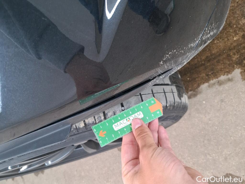  Jaguar  E-PACE JAGUAR  / 2017 / 5P / SUV P300e PHEV BVA AWD R-Dynamic S / VO RECONDITIONNE - PHOTOS AVANT RECONDITIONNEMENT #26