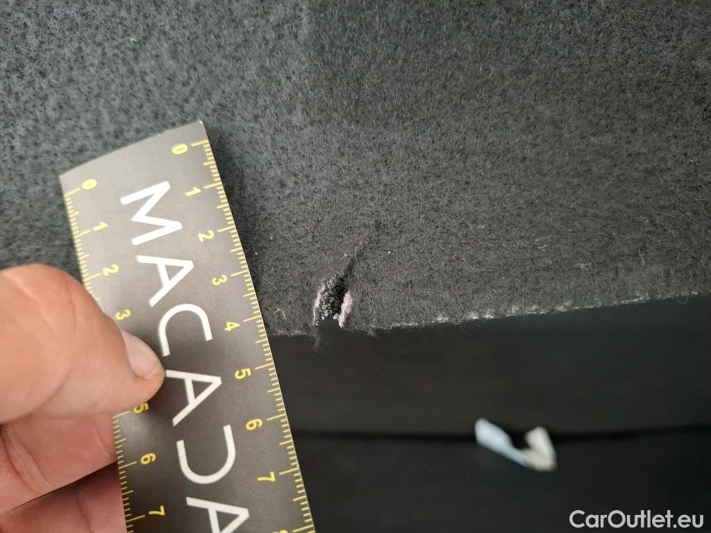  Toyota  C-HR TOYOTA  / 2016 / 5P / SUV 1.8 HYBRIDE 122 GRAPHIC #4