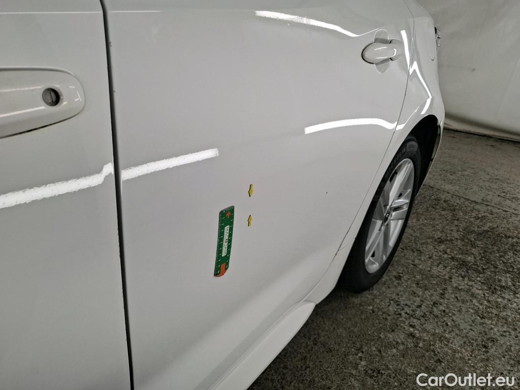  Toyota  Corolla TOYOTA  / 2018 / 5P / Berline Hybride 122h Dynamic Business #28