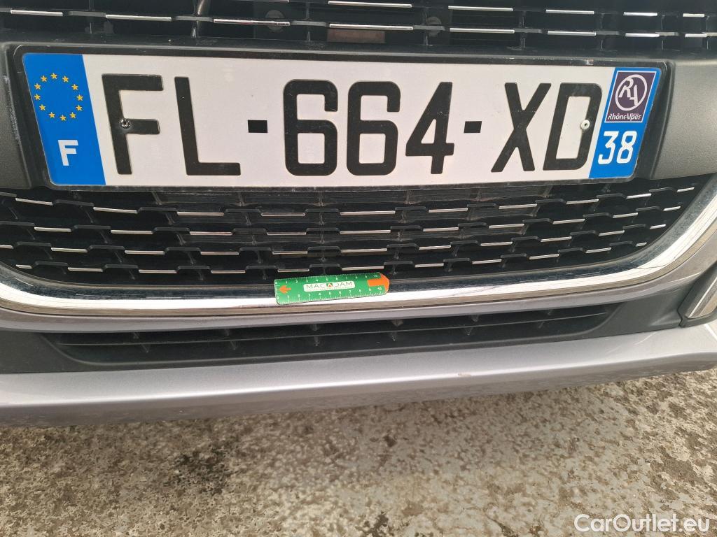  Peugeot  208  Signature 1.2 PureTech 80CV BVM5 E6dT #5