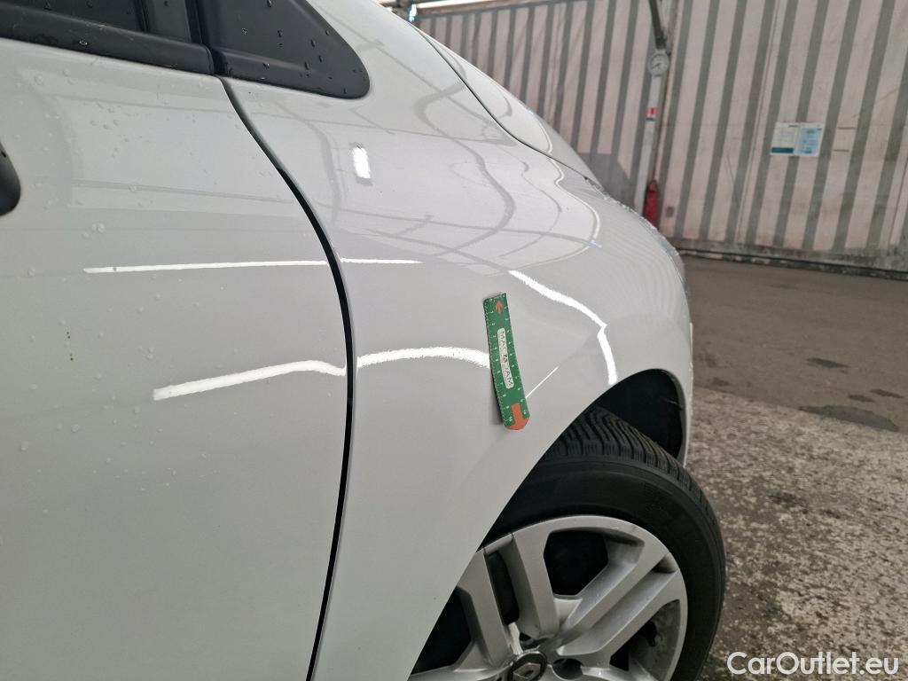  Renault  Clio RENAULT  / 2016 / 5P / Berline Business Energy TCe 90 #3
