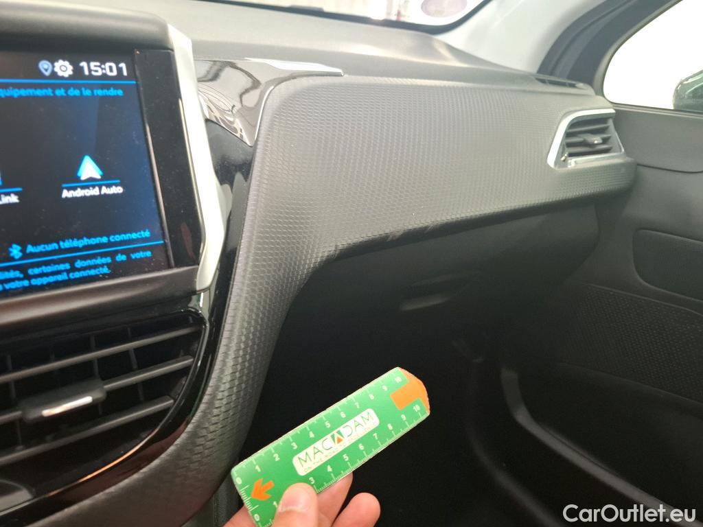  Peugeot  208  Signature 1.2 PureTech 80CV BVM5 E6dT #3