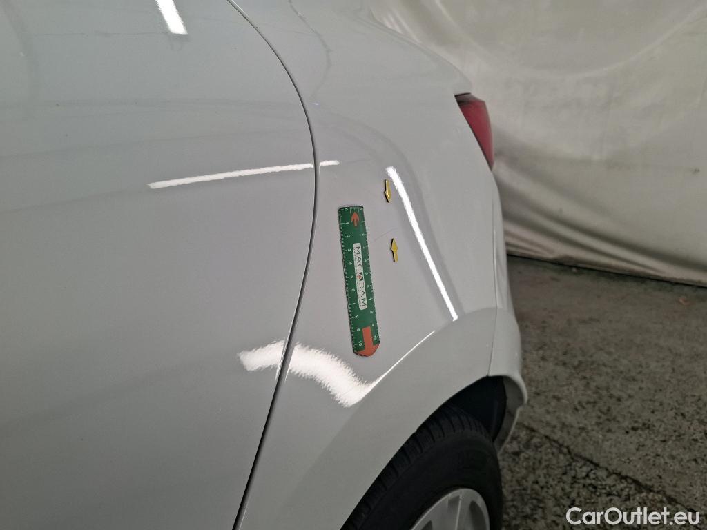  Renault  Clio RENAULT  / 2016 / 5P / Berline Business Energy TCe 90 #8