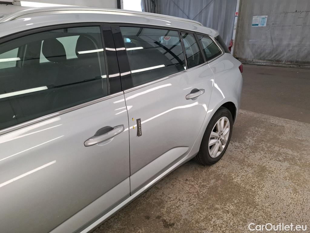  Renault  Megane  IV Estate Business 1.3 TCe 140CV BVA7 E6d / VO RECONDITIONNE - PHOTOS AVANT RECONDITIONNEMENT #2