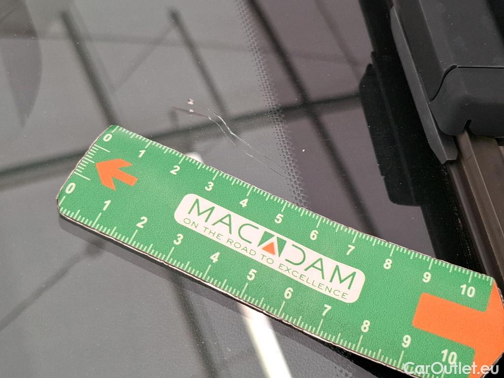  Peugeot  208  Signature 1.2 PureTech 80CV BVM5 E6dT #2