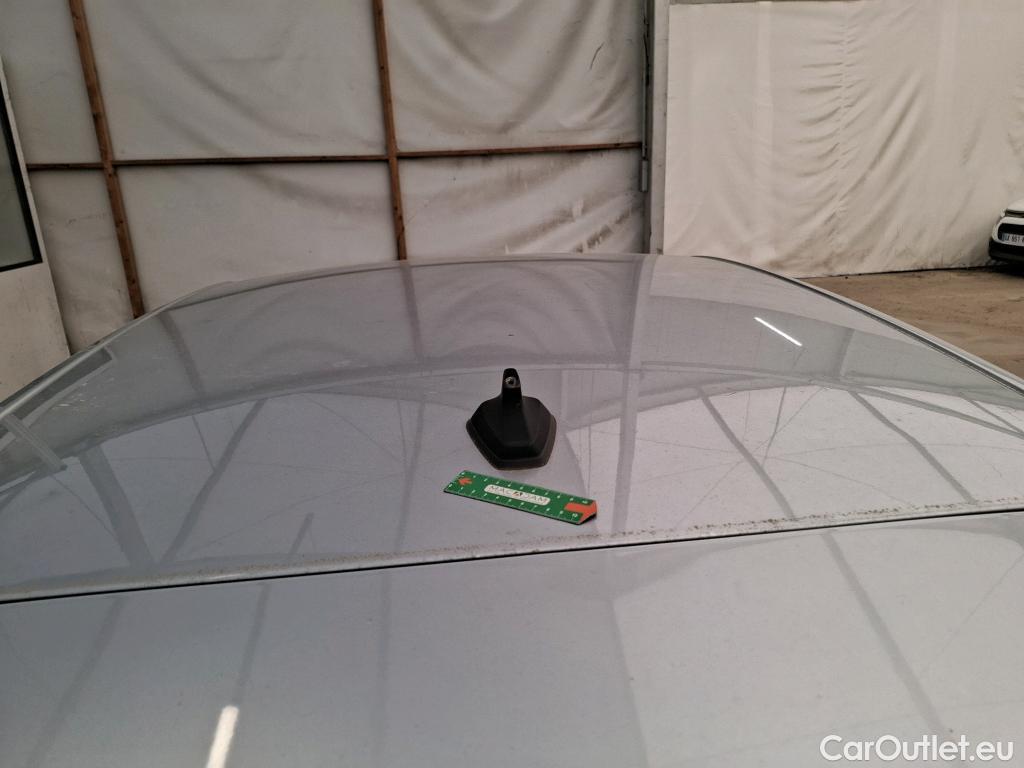  Renault  Megane  IV Business 1.0 TCe 115CV BVM6 E6d / VO RECONDITIONNE - PHOTOS AVANT RECONDITIONNEMENT #1