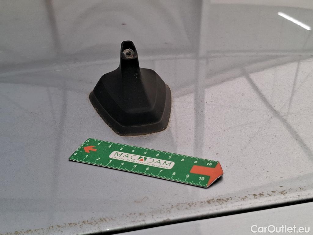  Renault  Megane  IV Business 1.0 TCe 115CV BVM6 E6d / VO RECONDITIONNE - PHOTOS AVANT RECONDITIONNEMENT #2