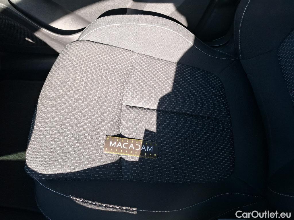  Renault  Kadjar RENAULT  / 2018 / 5P / Crossover Business TCe 140 FAP #5