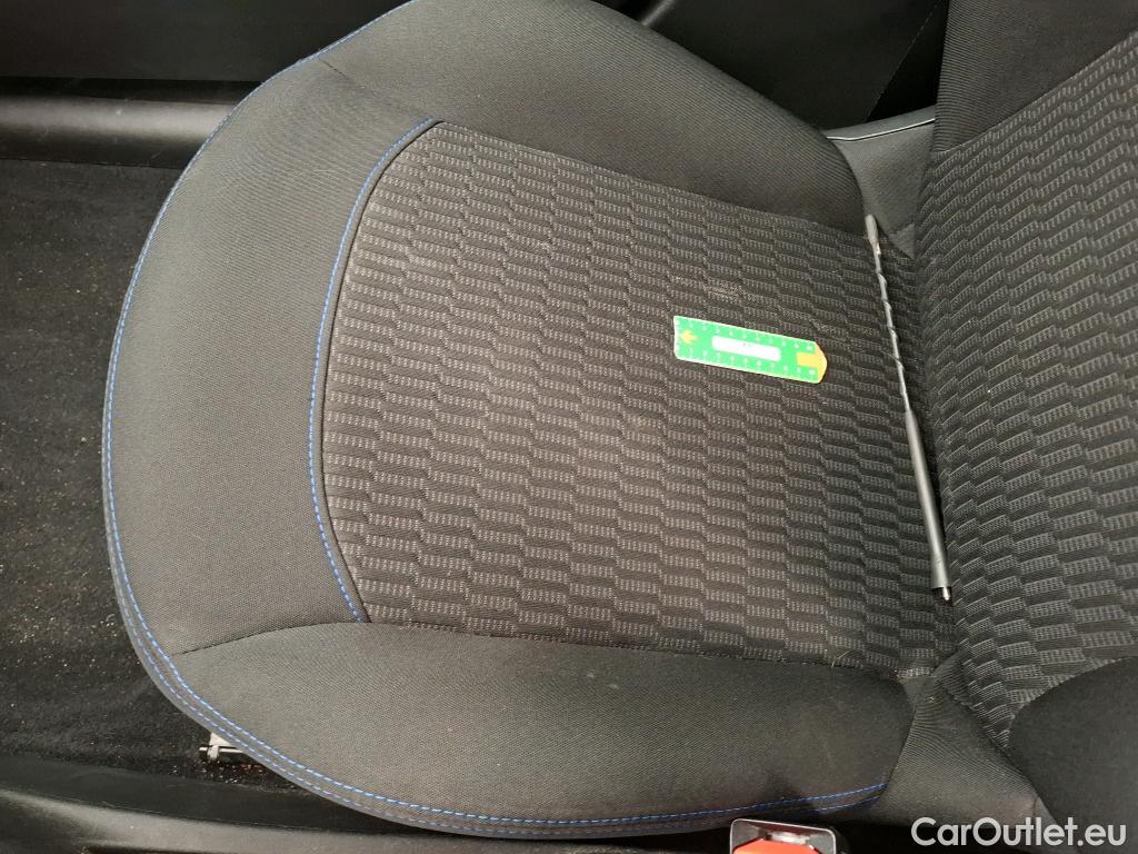  Peugeot  208  Signature 1.2 PureTech 80CV BVM5 E6dT #21