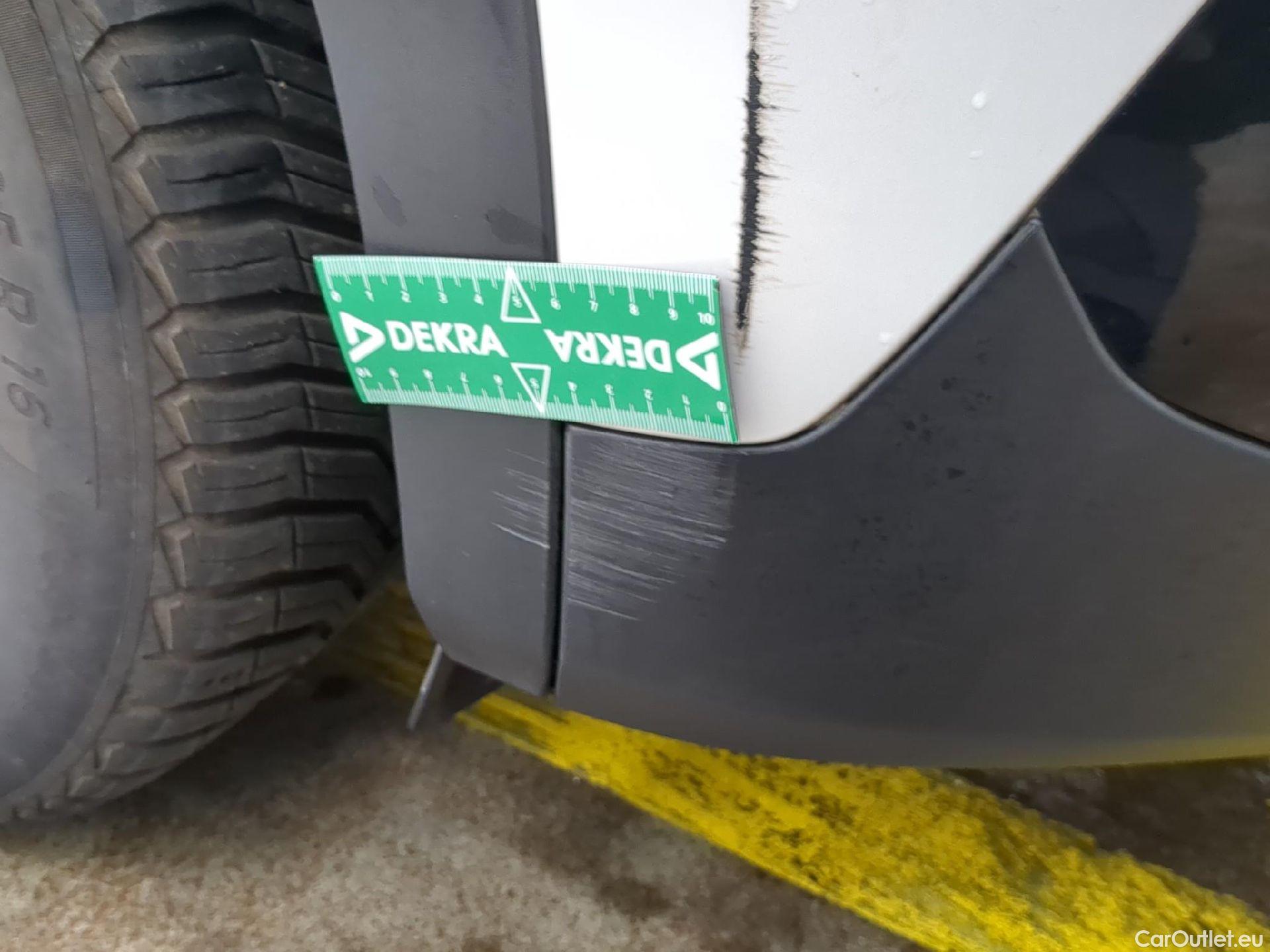  Peugeot  2008  Active Business 1.5 HDi 110CV BVM6 E6d #17