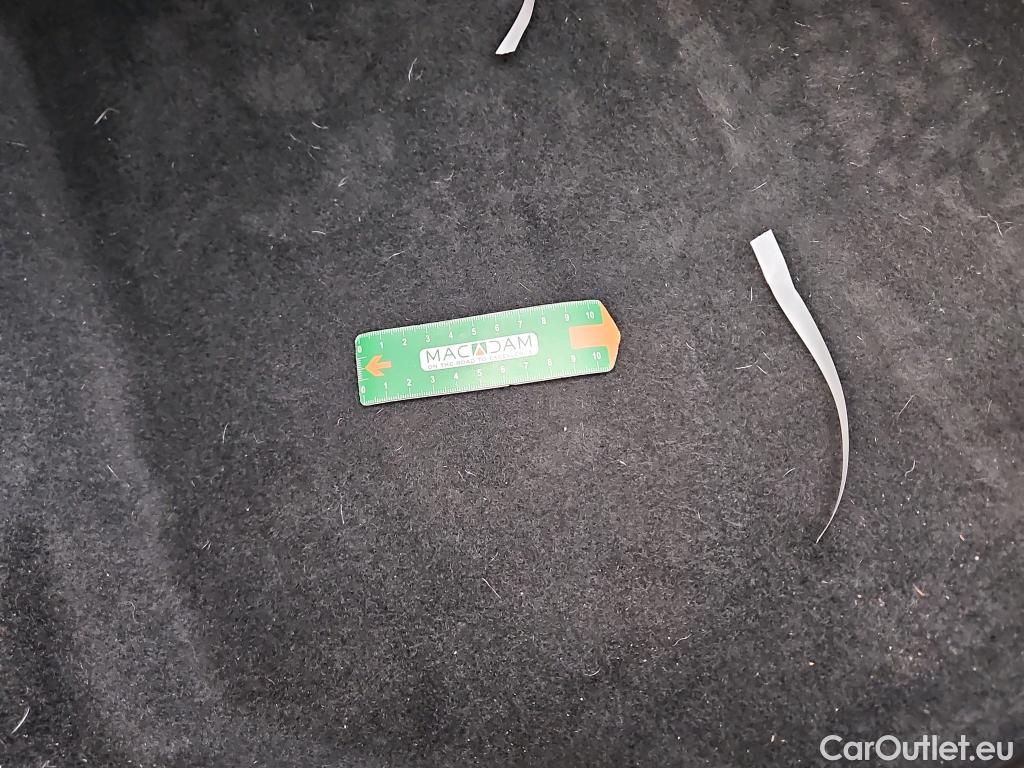  Peugeot  208  Allure Business 1.2 PureTech 100CV BVM6 E6d #3