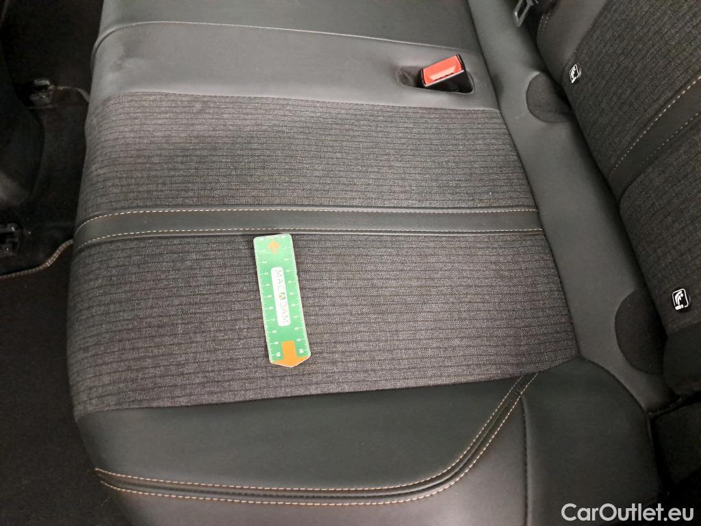  Peugeot  3008  GT Line 1.5 HDi 130CV BVM6 E6dT #16