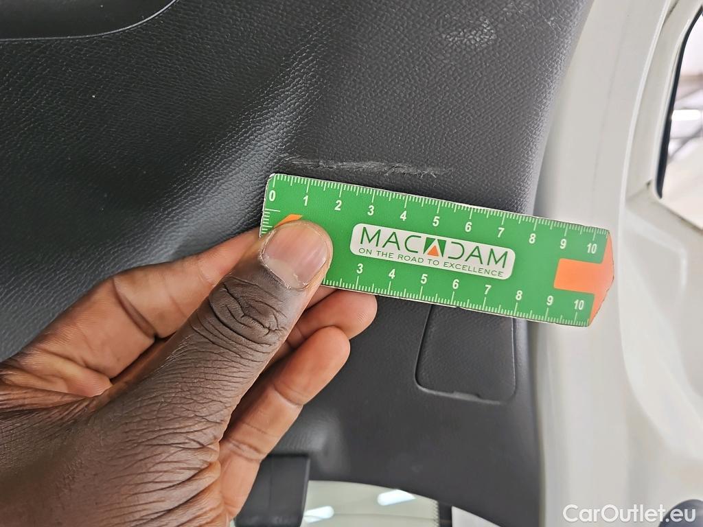  Peugeot  208  Allure Business 1.2 PureTech 100CV BVM6 E6d #18