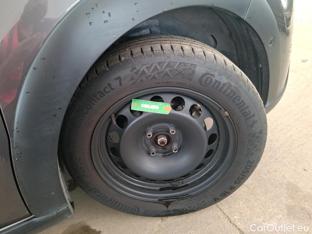  Citroen  C3 CITROEN  / 2016 / 5P / Berline PureTech 110 S&S BVM6 Shine Business #8