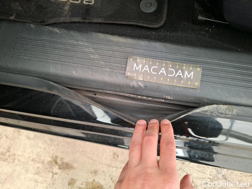  Peugeot  308 PEUGEOT  SW / 2021 / 5P / Break BlueHDi 130 EAT8 ACTIVE PACK #26