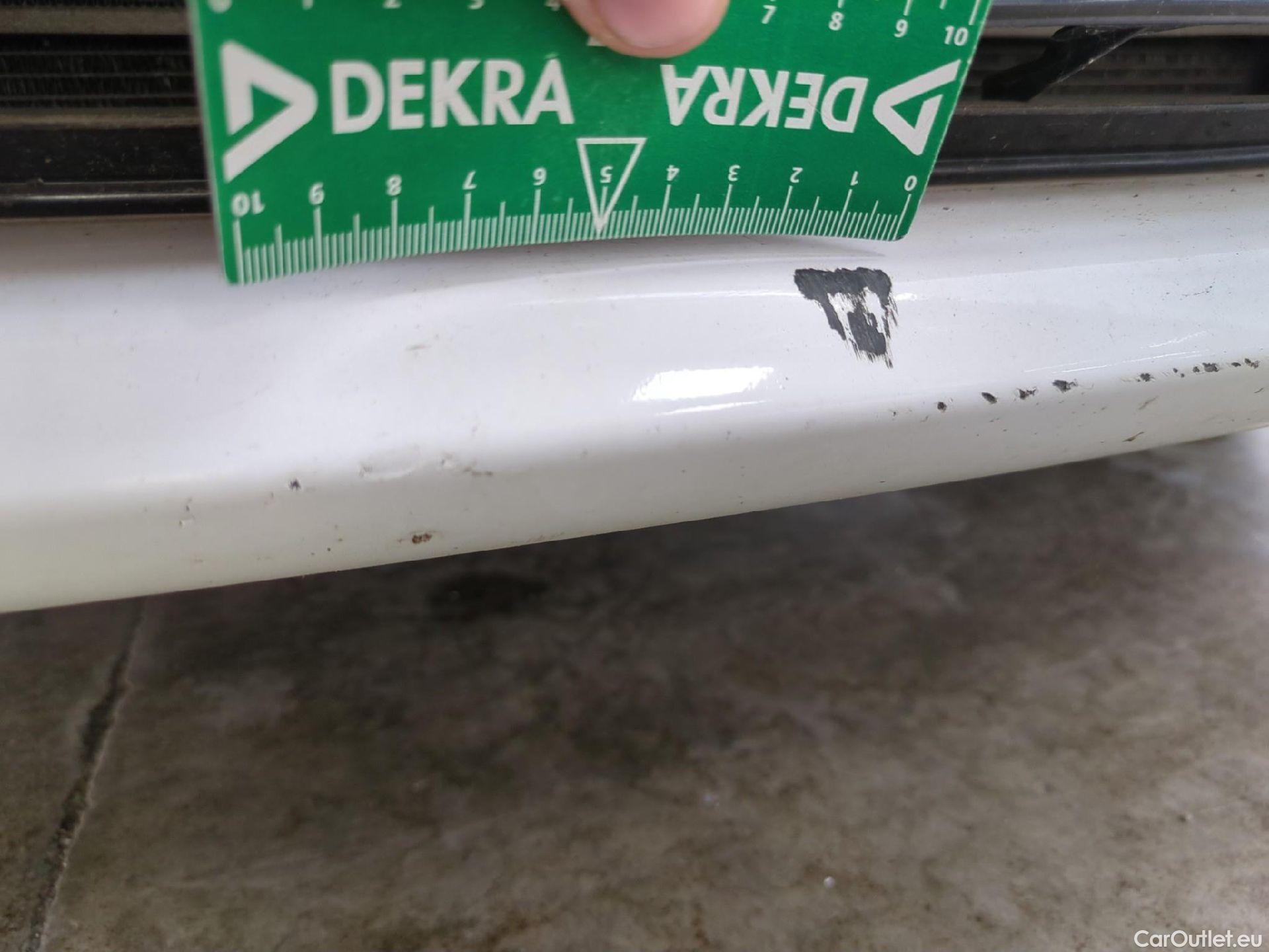  Toyota  Yaris TOYOTA  Hybride 5p Berline 1.5 VVT-I HYBRID France Business #11