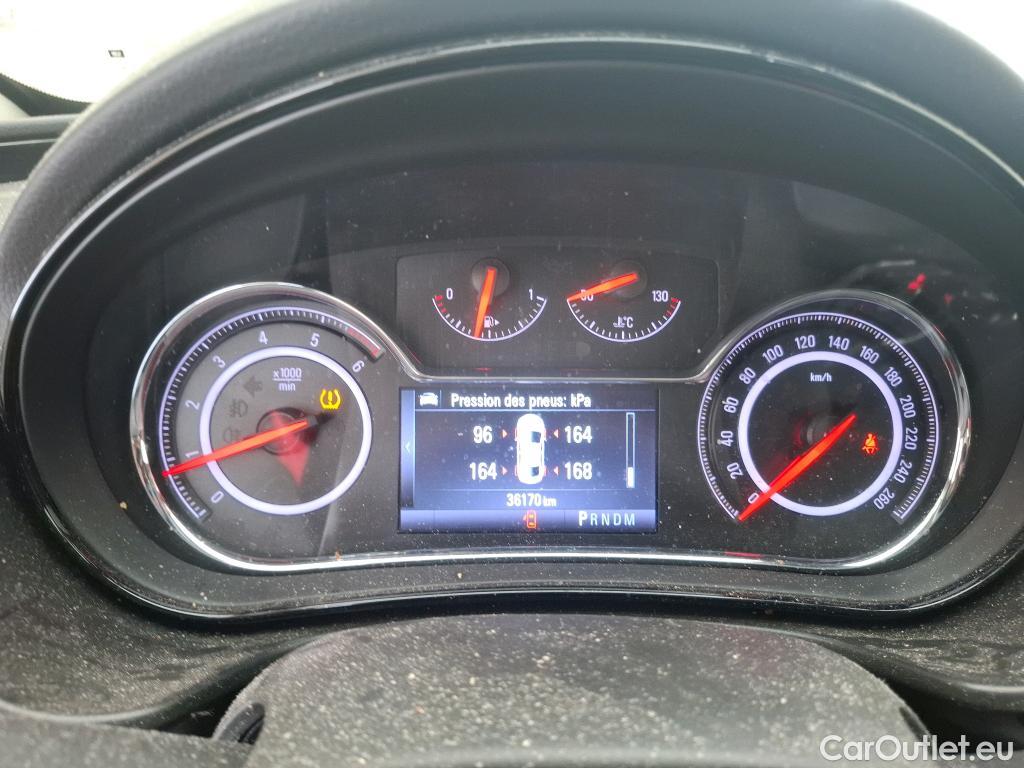  Opel  Insignia OPEL  5p Berline 1.6 CDTi 136 Auto Cosmo #102