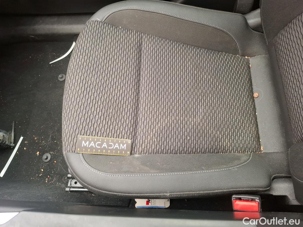  Opel  Insignia OPEL  5p Berline 1.6 CDTi 136 Auto Cosmo #101