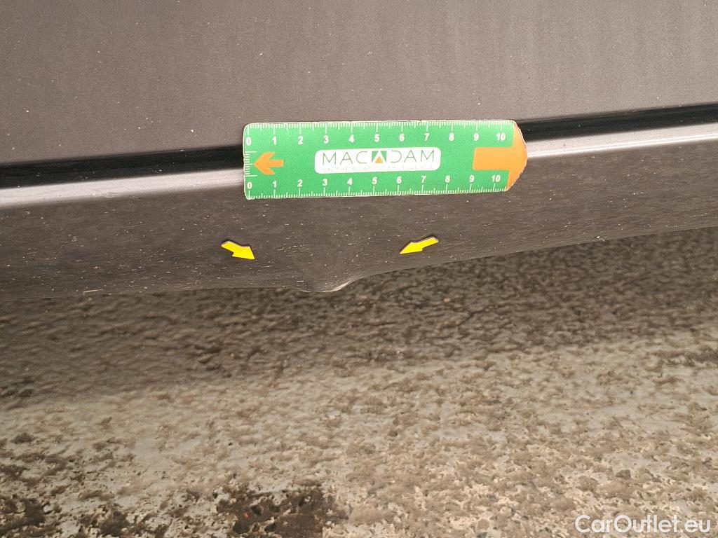  Mercedes  A-Klasse Classe A 250e Business Line 8G-DCT #6