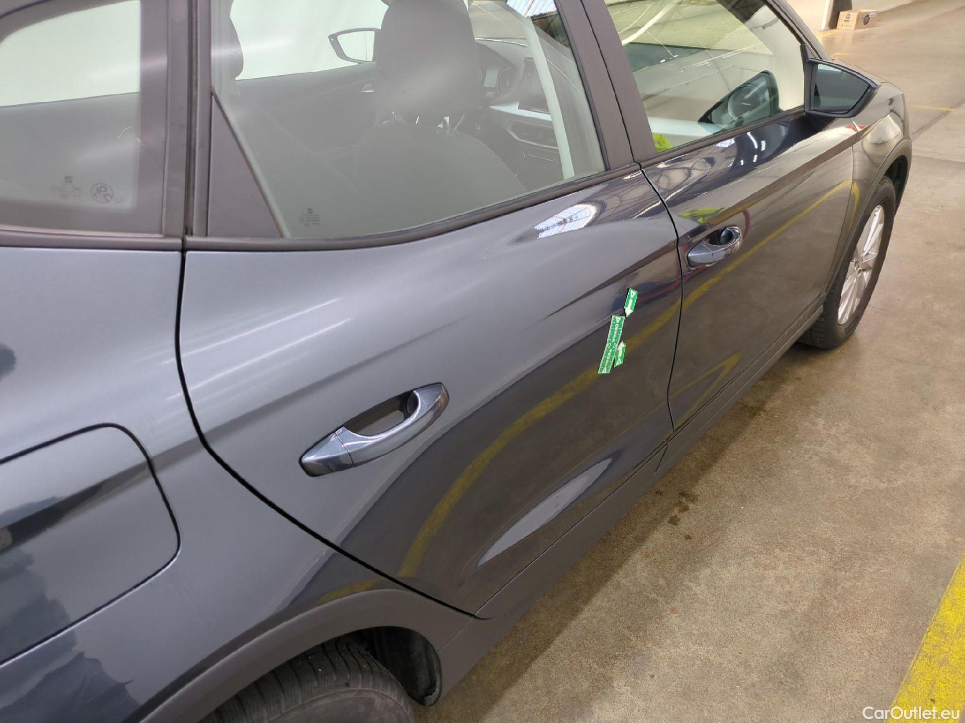  Seat  Arona SEAT  / 2021 / 5P / SUV 1.0 EcoTSI 110ch BVM6 S/S Style Business #8