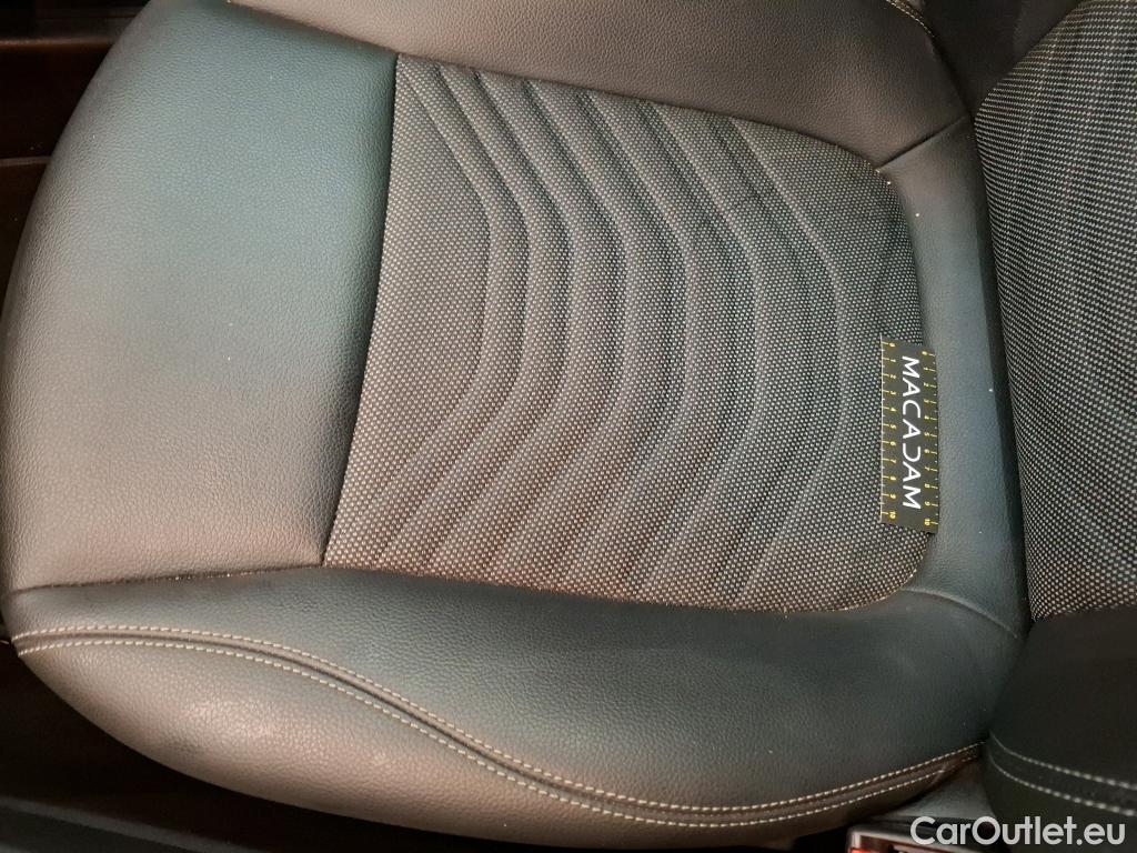  Mercedes  A-Klasse MERCEDES-BENZ Classe A Berline / 2018 / 4P / Berline A 200 d Business Line 8G-DCT #2