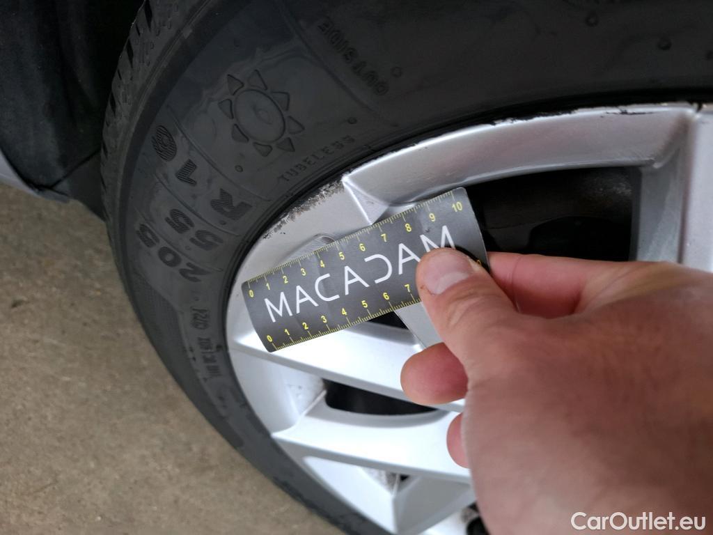  Seat  Leon SEAT  Sportstourer / 2020 / 5P / Break 2.0 TDI 150 DSG S&S Style Business #44