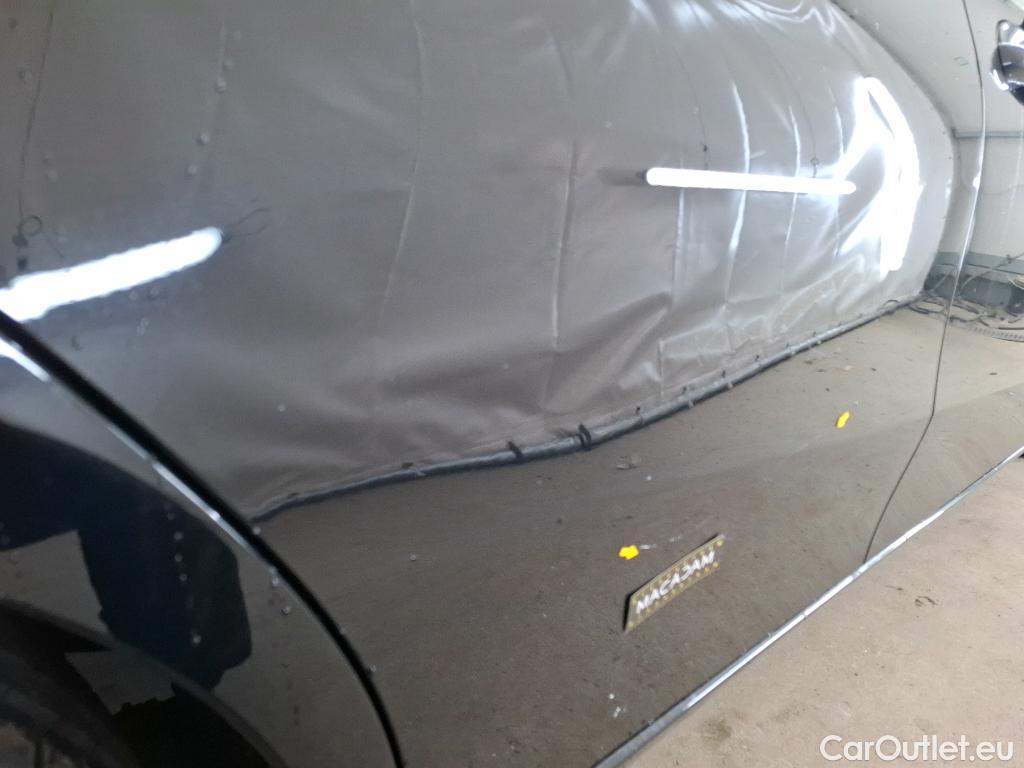  Mercedes  A-Klasse MERCEDES-BENZ Classe A Compact / 2018 / 5P / Berline A 200 Business Line 7G-DCT #1