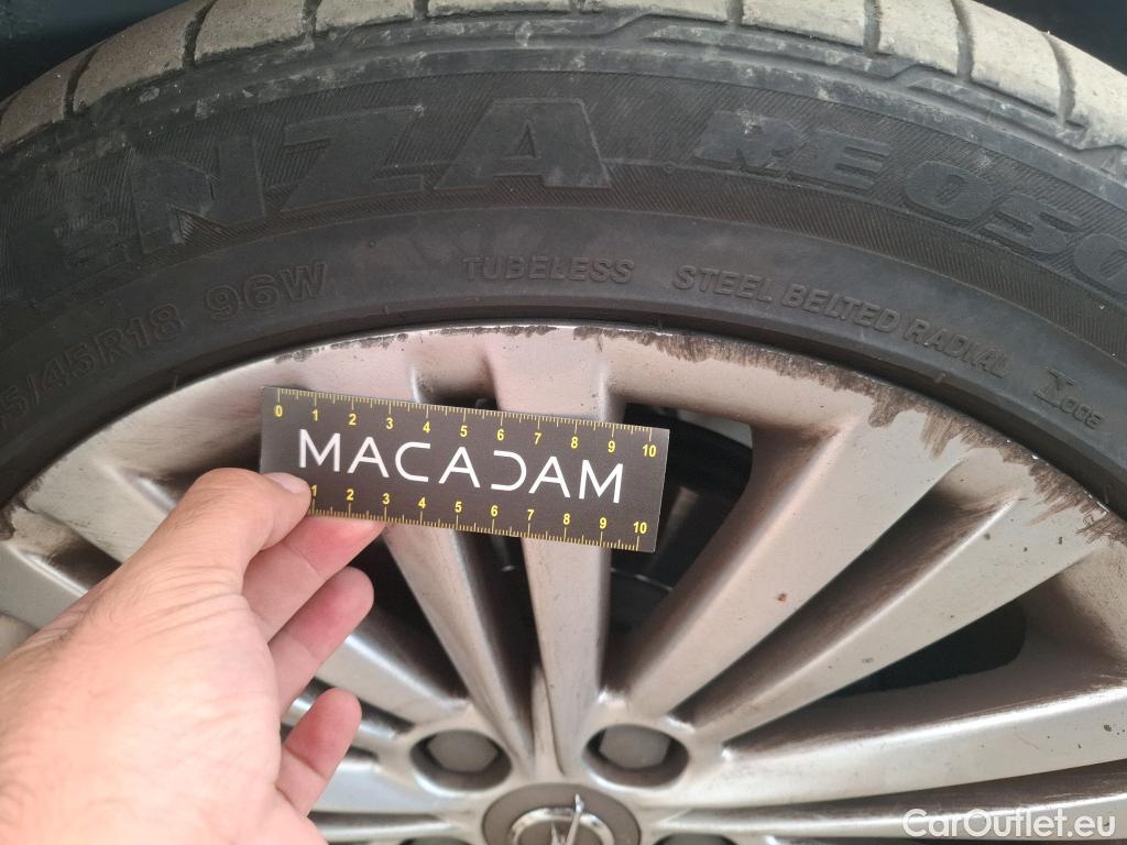  Opel  Insignia OPEL  5p Berline 1.6 CDTi 136 Auto Cosmo #51