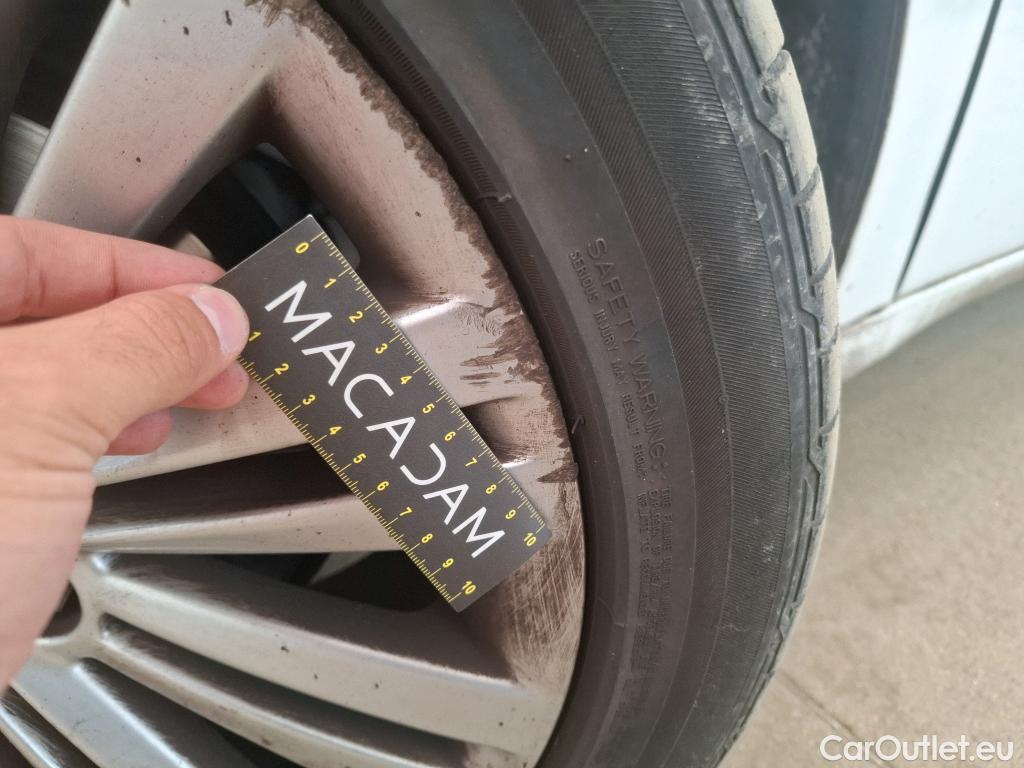  Opel  Insignia OPEL  5p Berline 1.6 CDTi 136 Auto Cosmo #53