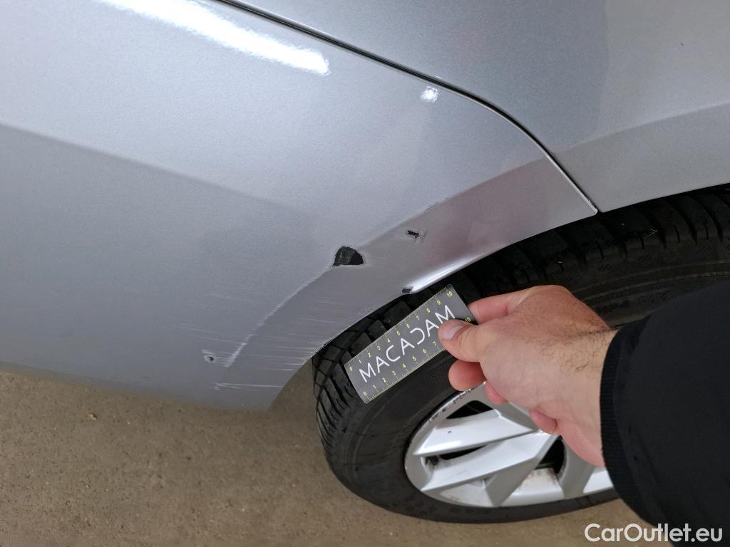  Seat  Leon SEAT  Sportstourer / 2020 / 5P / Break 2.0 TDI 150 DSG S&S Style Business #19