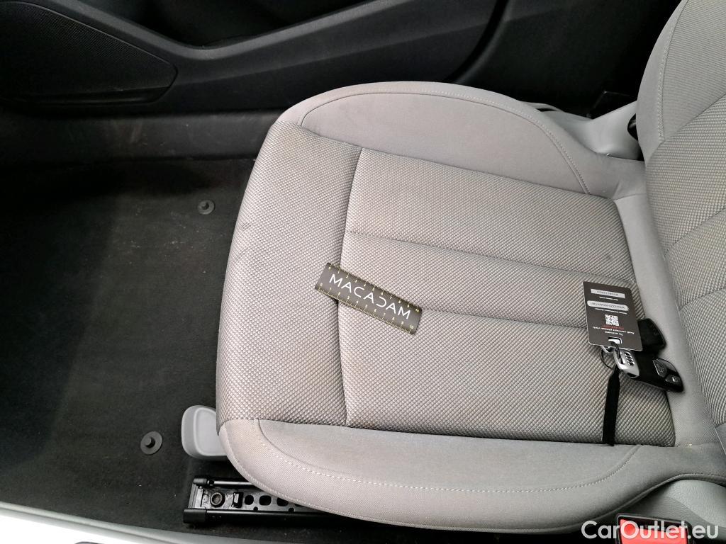  Audi  A4  Avant 30 TDI Business Line 2.0 TDI 135CV BVA7 E6d #29