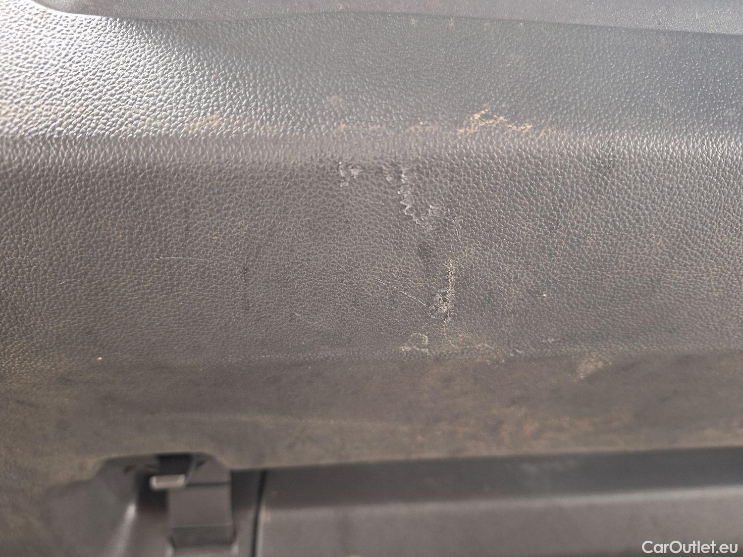  Opel   Grandland X Opel, '17, Opel 1.2 Turbo ECOTEC Start/Stop MT6 E #29