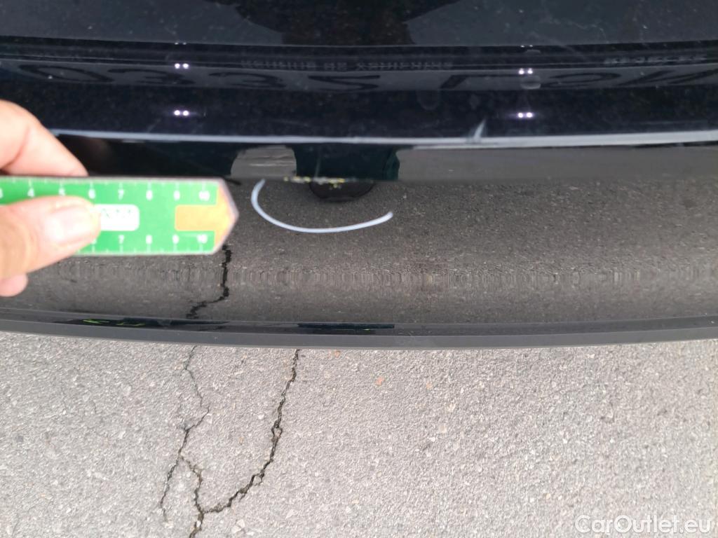  Bmw  Serie 5 BMW  / 2020 / 4P / sedán 520dA xDrive #13