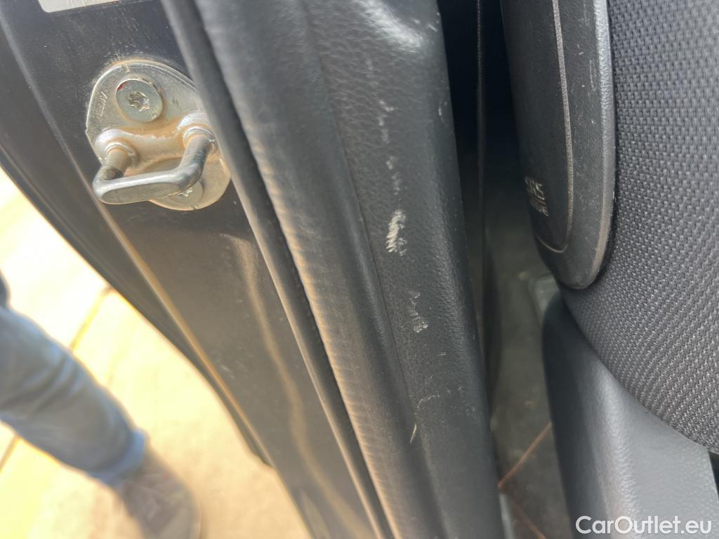  Mitsubishi  L200 MITSUBISHI  / 2019 / 4P / pickup doble cabina D/C 220 DI-D M-Pro #50