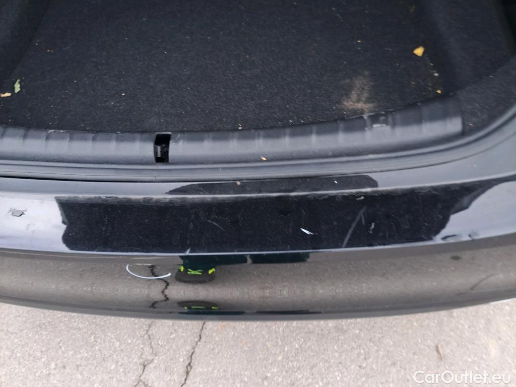  Bmw  Serie 5 BMW  / 2020 / 4P / sedán 520dA xDrive #7