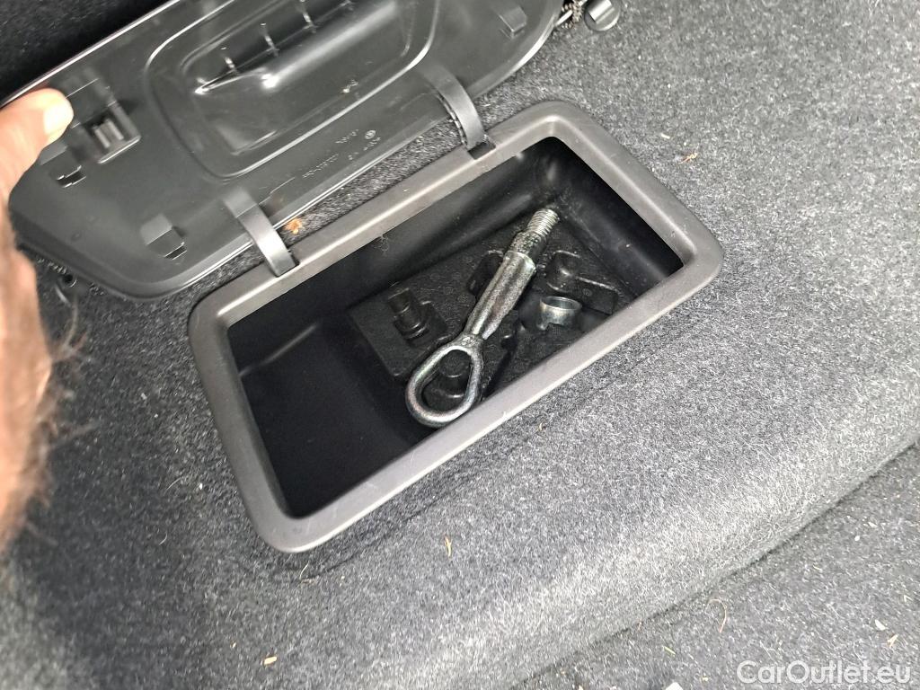  Bmw  Serie 5 BMW  / 2020 / 4P / sedán 520dA xDrive #8