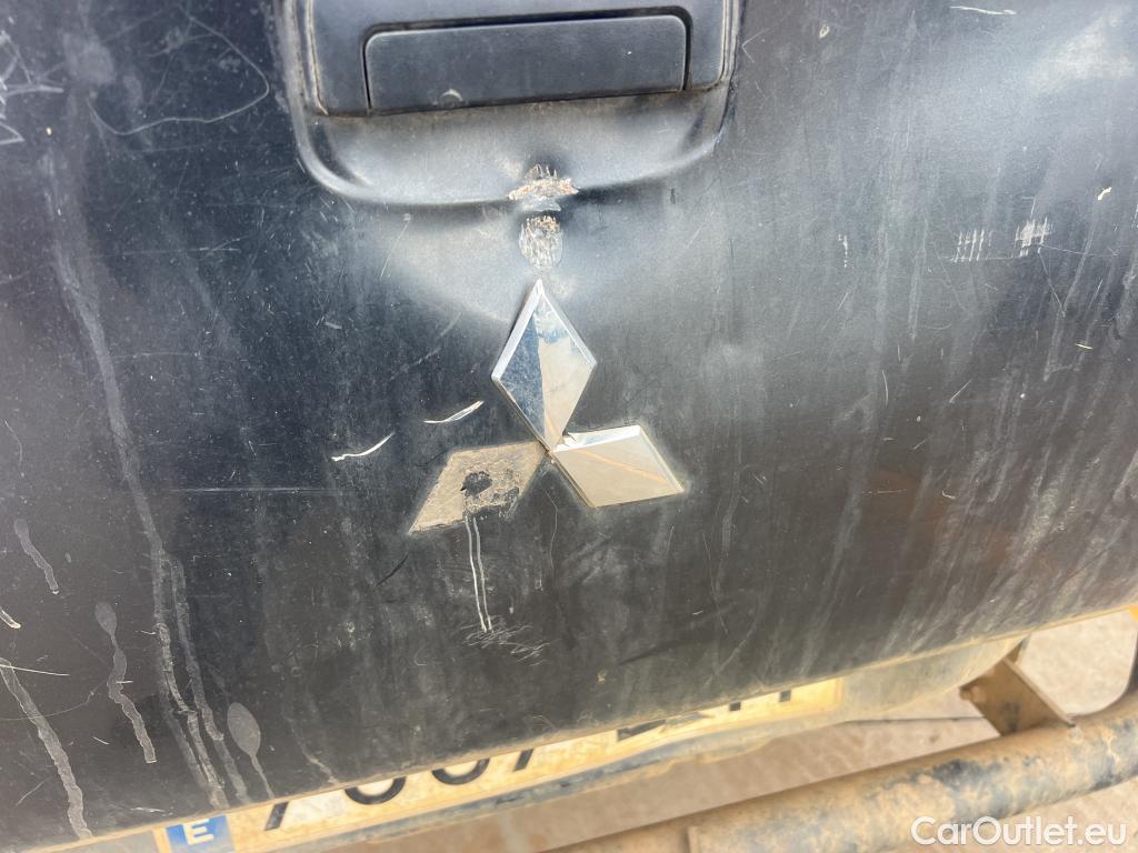  Mitsubishi  L200 MITSUBISHI  / 2019 / 4P / pickup doble cabina D/C 220 DI-D M-Pro #56