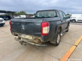  Mitsubishi  L200 MITSUBISHI  / 2019 / 4P / pickup doble cabina D/C 220 DI-D M-Pro #2