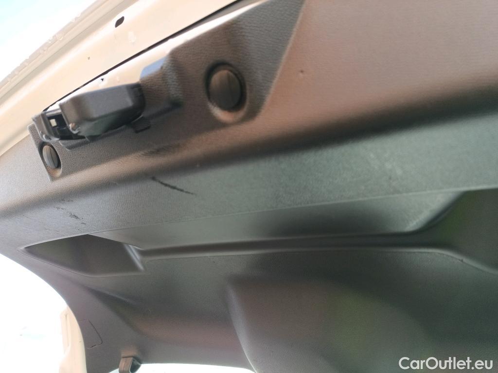  Opel  Corsa OPEL  / 2019 / 5P / berlina con portón 1.2T XHL 74kW (100CV) Edition (AC) #6