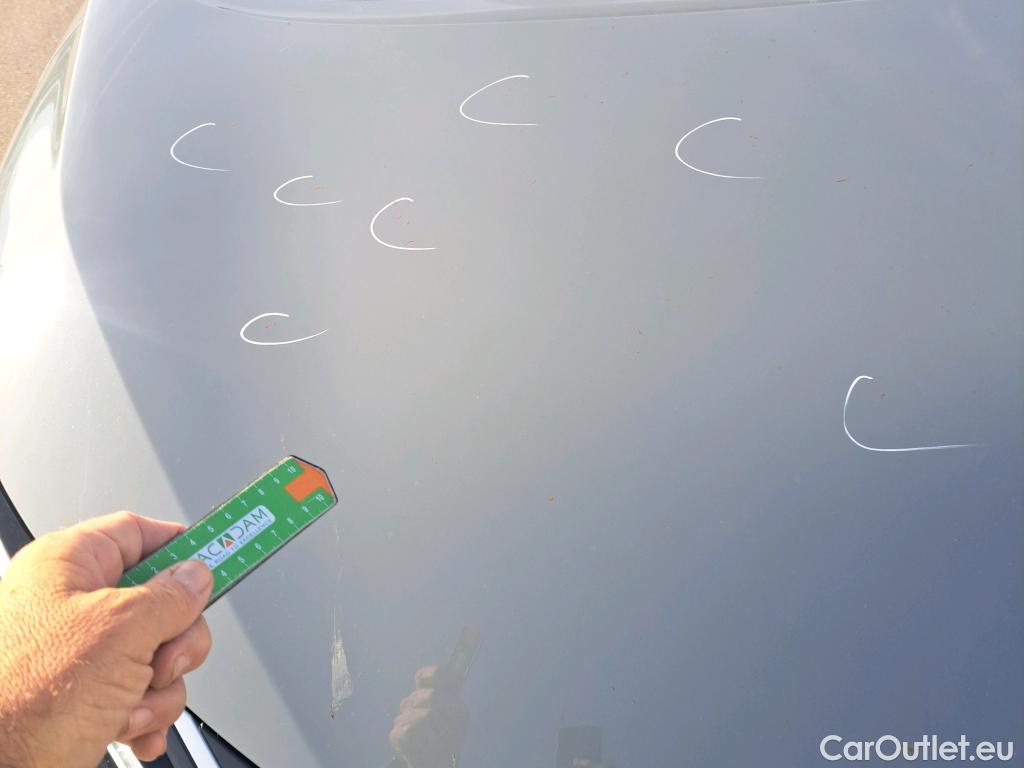  Nissan  Qashqai NISSAN  / 2021 / 5P / todoterreno DIG-T 116kW mHEV Xtronic Premiere Edit.(SL) #24