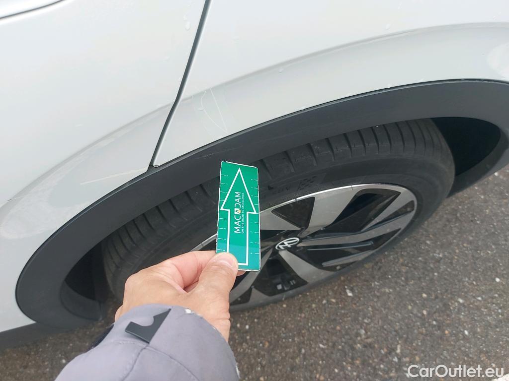  Volkswagen  ID.4 VOLKSWAGEN  / 2020 / 5P / todoterreno 1st 150kW (204CV) Automático 1 vel.(SP) #14