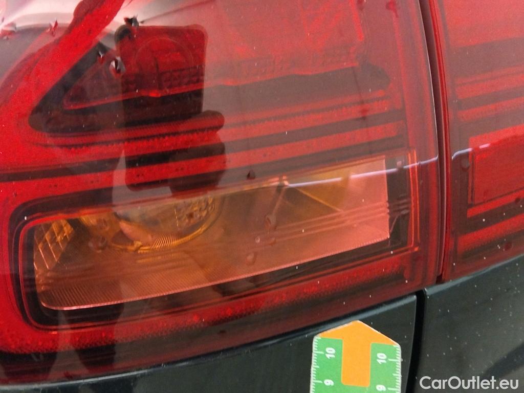  KIA  Niro KIA  1.6 GDi PHEV 104kW (141CV) Drive (AC) #24